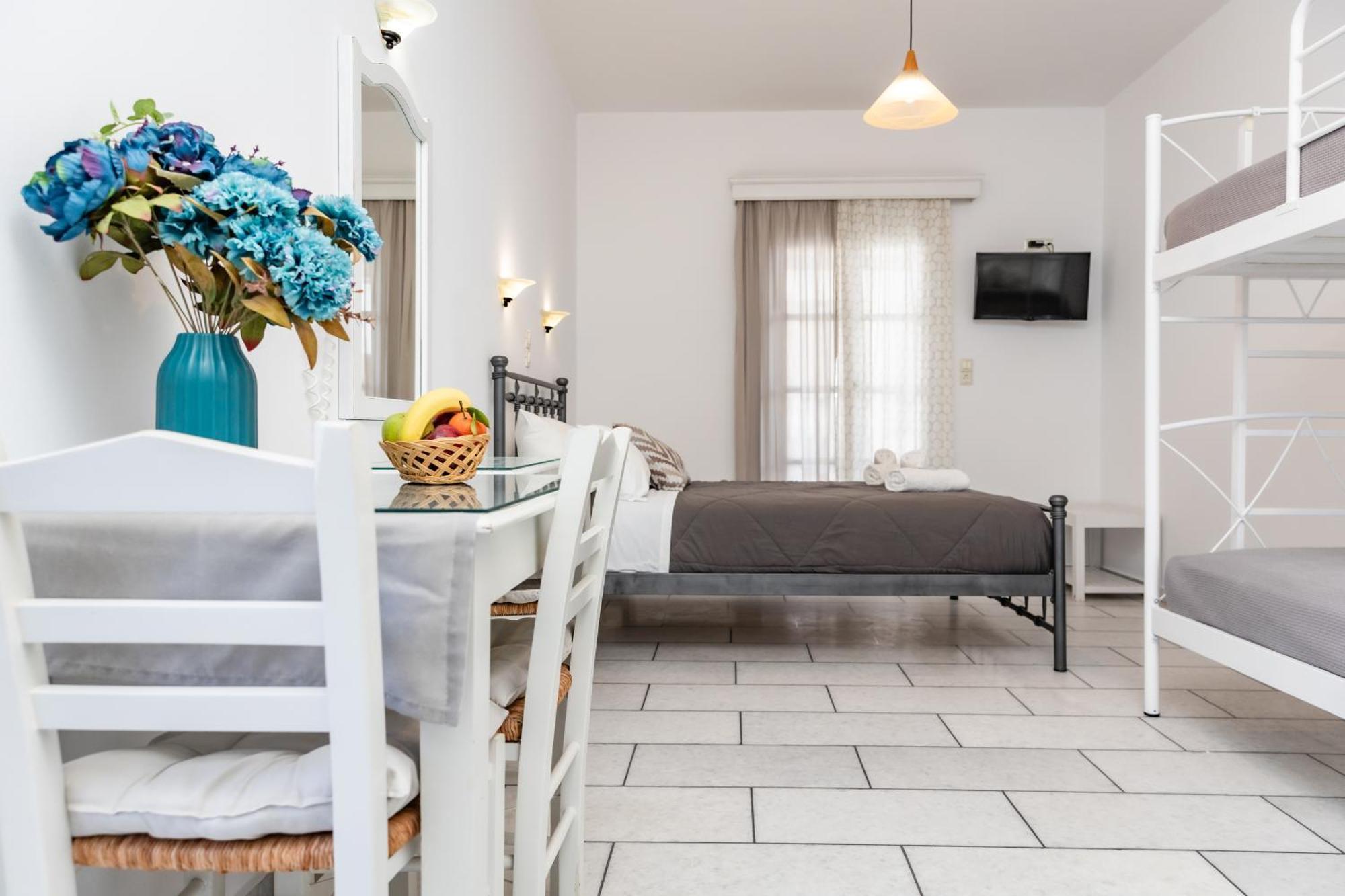 Depis Studios & Apartments Naxos City Εξωτερικό φωτογραφία