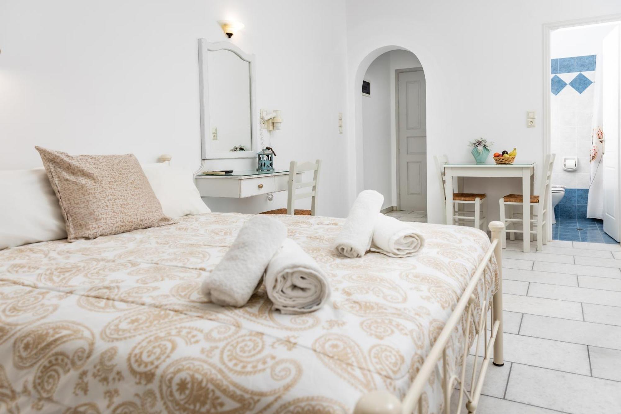 Depis Studios & Apartments Naxos City Εξωτερικό φωτογραφία