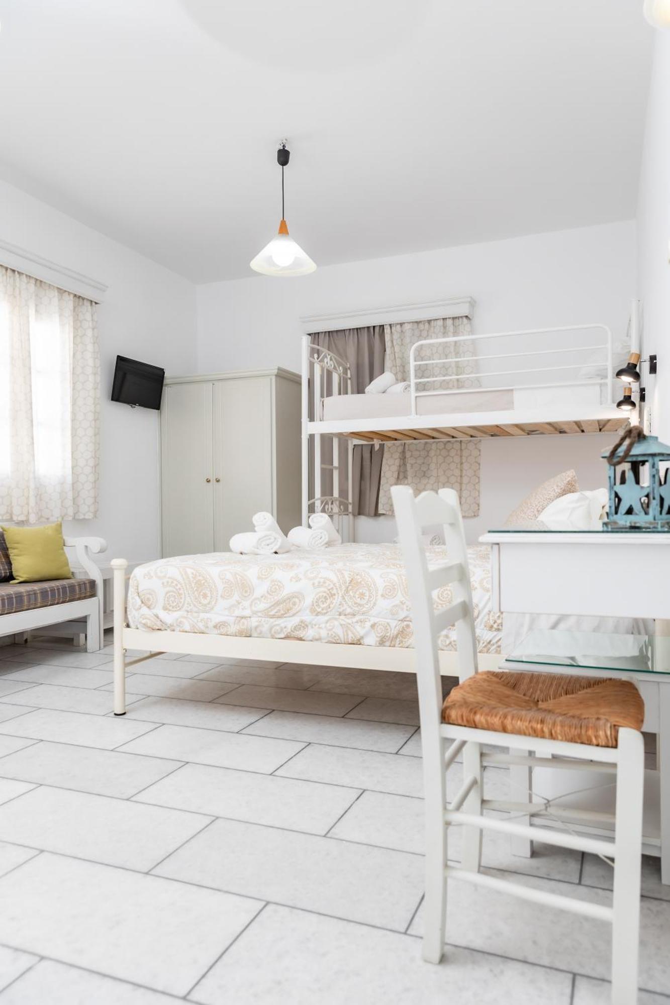 Depis Studios & Apartments Naxos City Εξωτερικό φωτογραφία