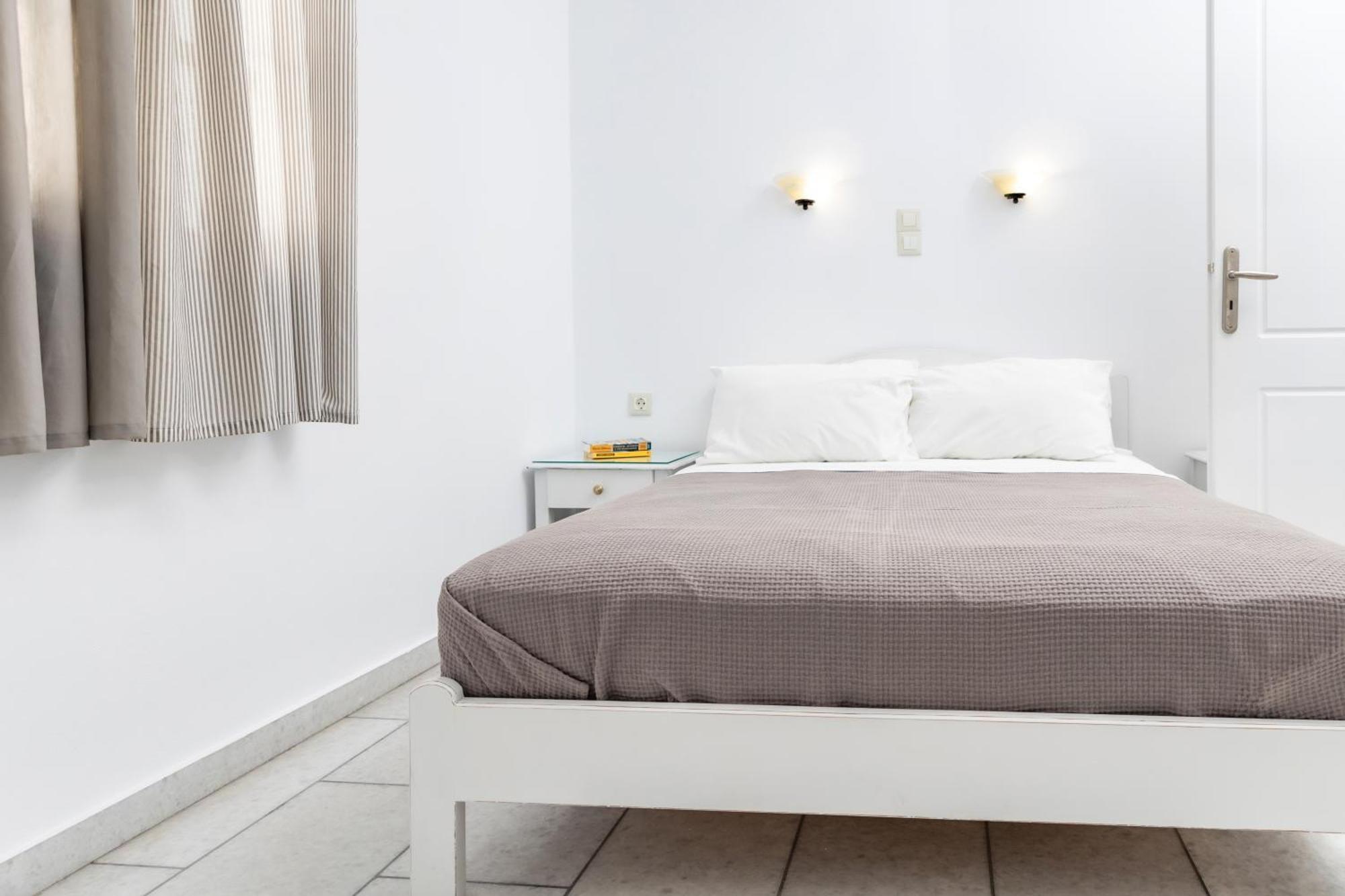 Depis Studios & Apartments Naxos City Εξωτερικό φωτογραφία