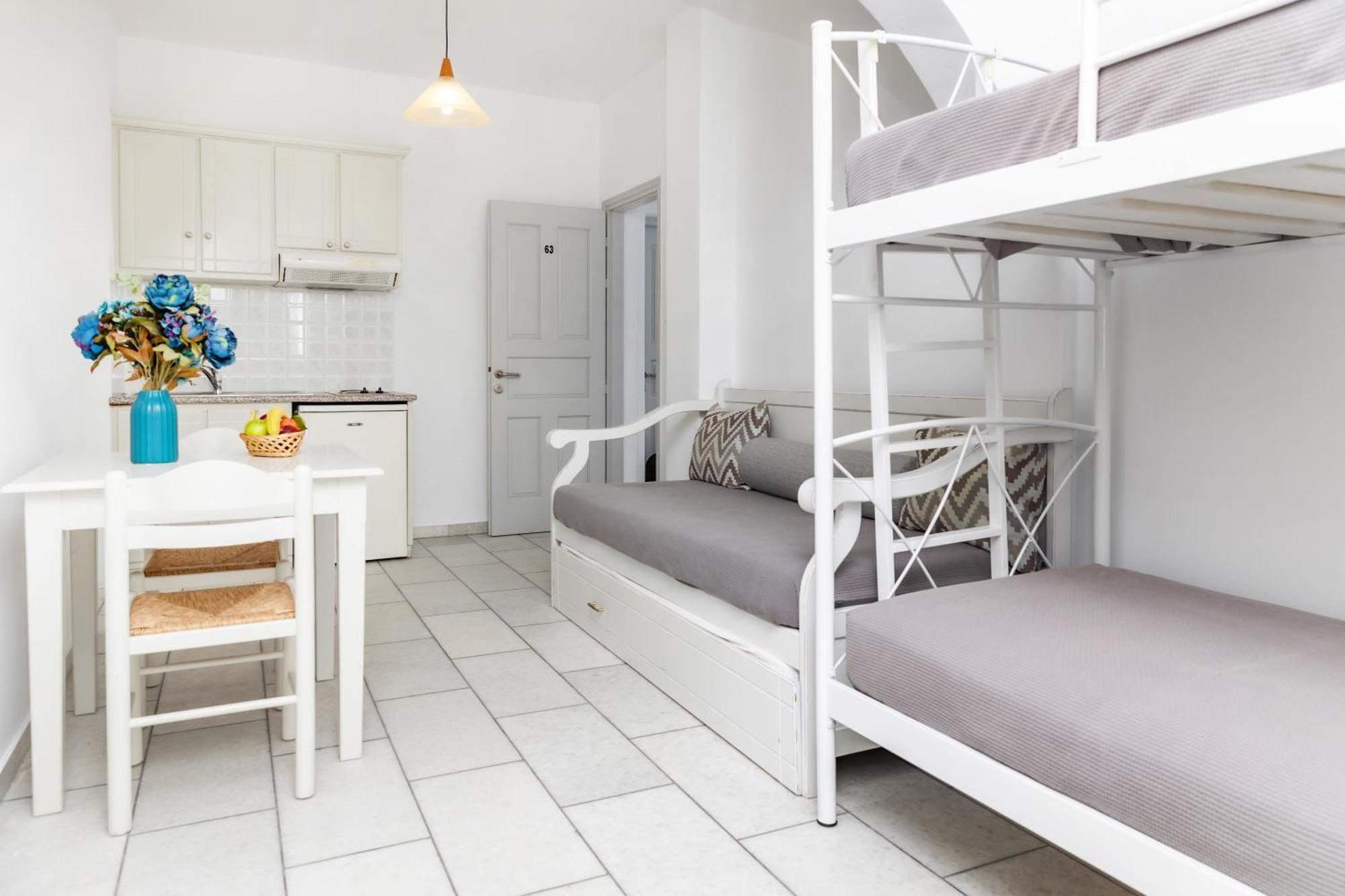 Depis Studios & Apartments Naxos City Εξωτερικό φωτογραφία